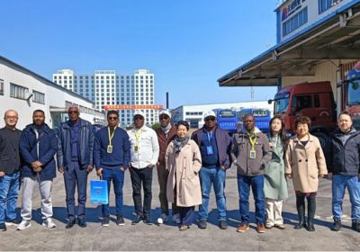 海外某國考察團到訪公司，共探合作新契機
